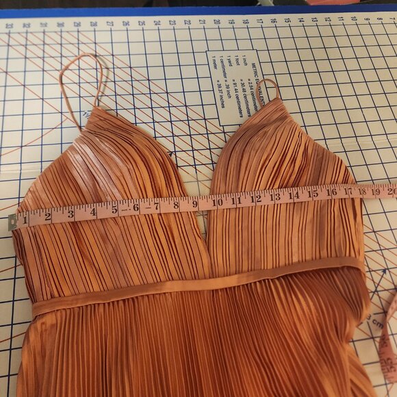 Mac Duggal Pink Plunge Neck Pleated Evening Gown Unattached Straps NWT Size 6 - Picture 6 of 12